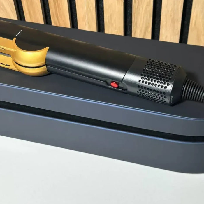 Стайлер-випрямляч для волосся з кейсом Airstrait HT-01 Onyx Black/Gold